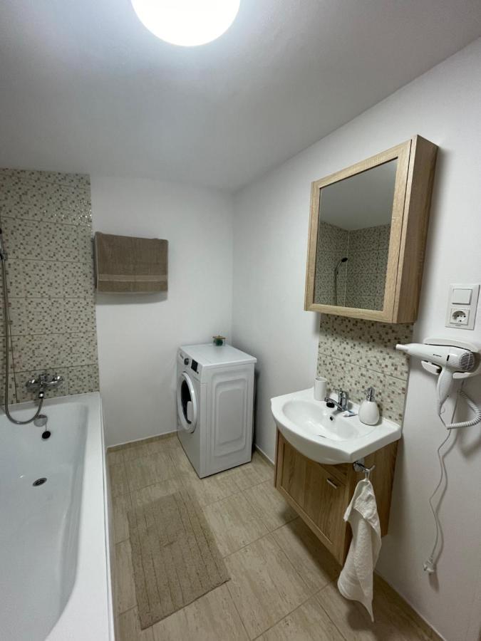 Jokai Apartments Nr7, Code Entry Sfântu-Gheorghe Zewnętrze zdjęcie